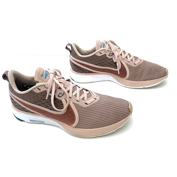 Nike Women’s Zoom Strike 2 Low Running Trainer - Picture 3 of 14